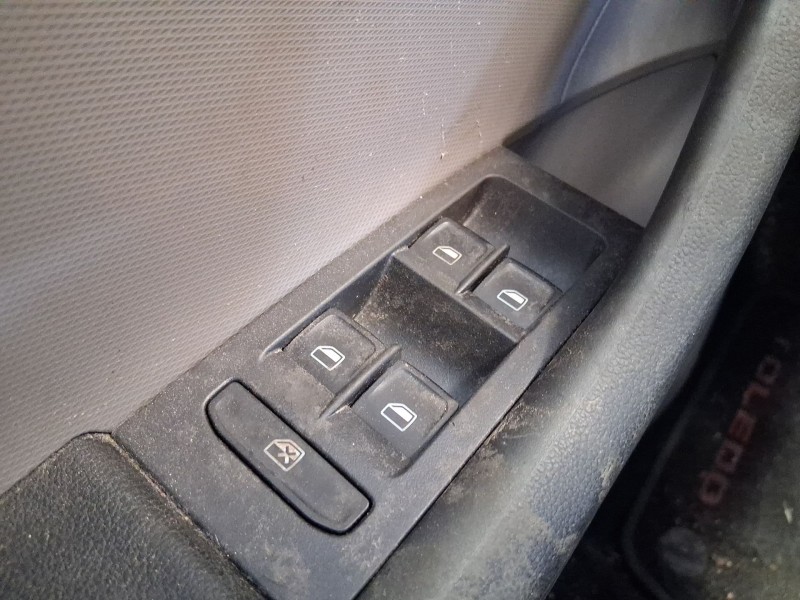 Recambio de mando elevalunas delantero izquierdo para seat toledo iv (kg3) 1.6 tdi referencia OEM IAM 6JB959857WHS  