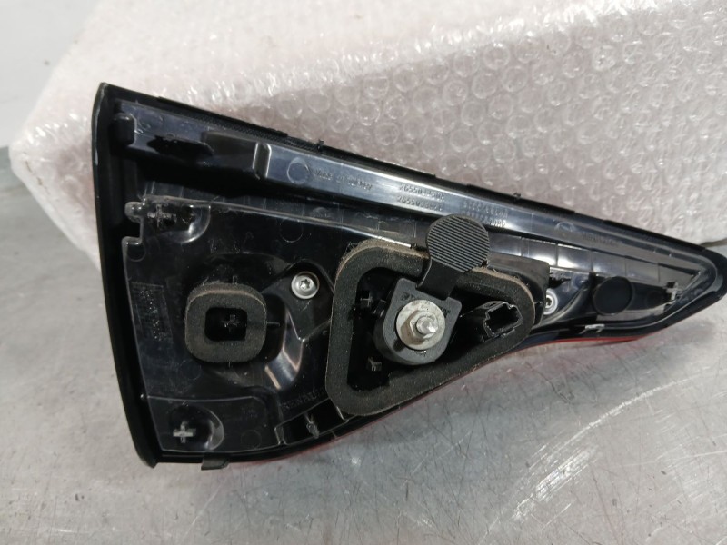 Recambio de piloto trasero derecho interior para renault clio v (b7_) 1.0 sce 65 (b7mg) referencia OEM IAM 265504450R  