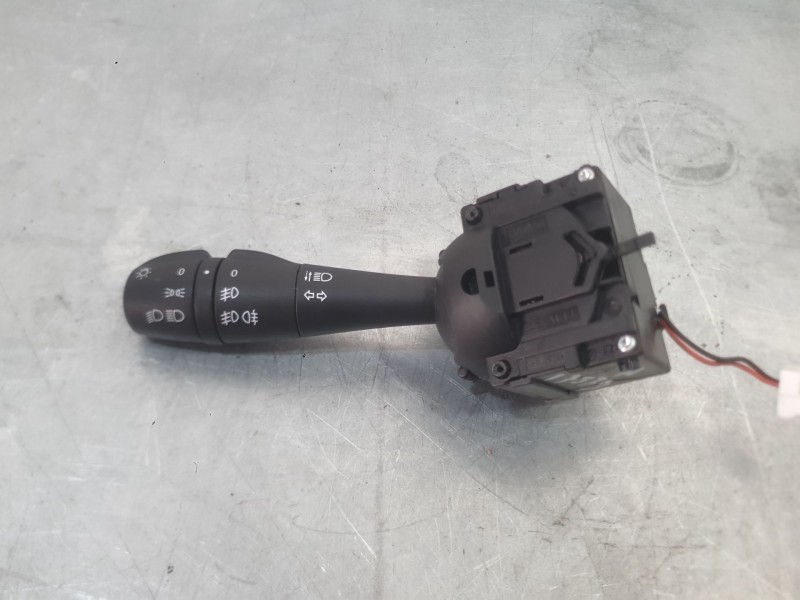 Recambio de mando intermitentes para dacia sandero ii (b8_) 1.5 blue dci 95 (b8jl) referencia OEM IAM   