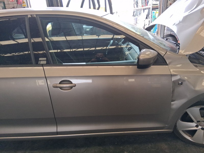 Recambio de puerta delantera derecha para seat toledo iv (kg3) 1.6 tdi referencia OEM IAM 5JA831056B  