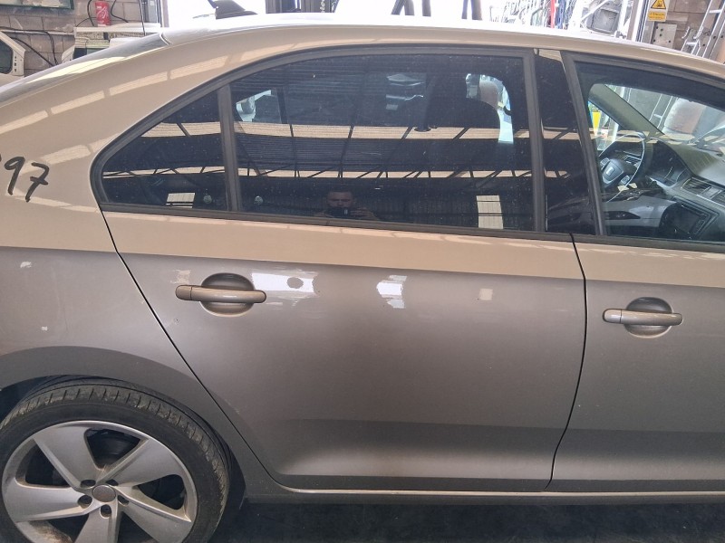 Recambio de puerta trasera derecha para seat toledo iv (kg3) 1.6 tdi referencia OEM IAM 5JA833056B  