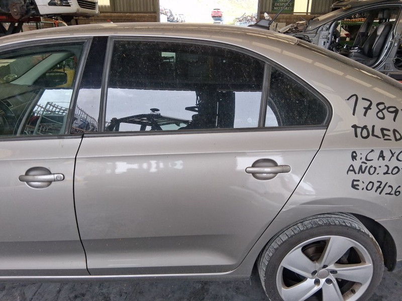 Recambio de puerta trasera izquierda para seat toledo iv (kg3) 1.6 tdi referencia OEM IAM 5JA833055B  