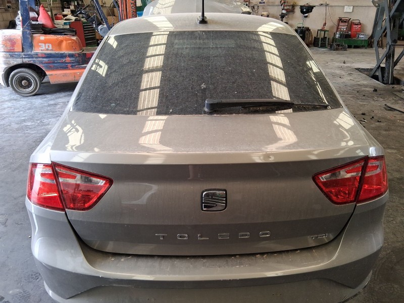 Recambio de porton trasero para seat toledo iv (kg3) 1.6 tdi referencia OEM IAM 6JH827023 TOCADO 