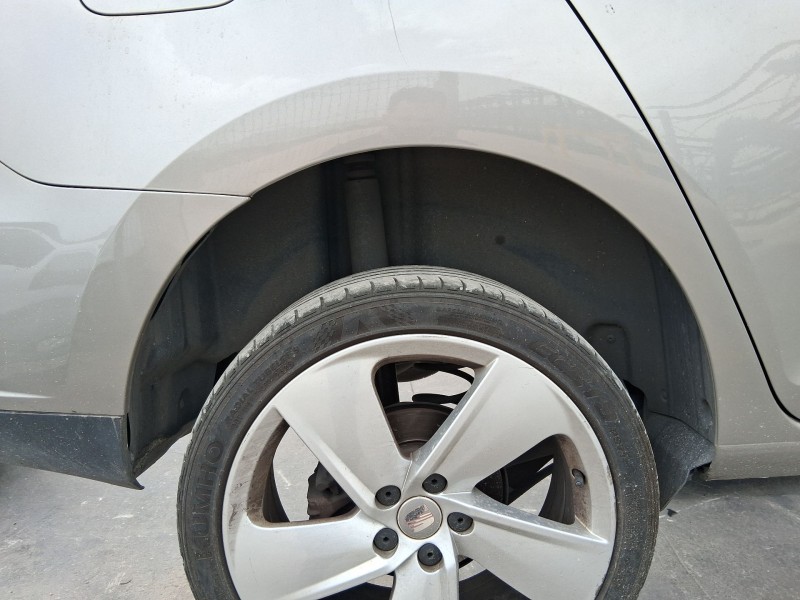 Recambio de plastico pase rueda tras. dch. para seat toledo iv (kg3) 1.6 tdi referencia OEM IAM 5JA810970B  