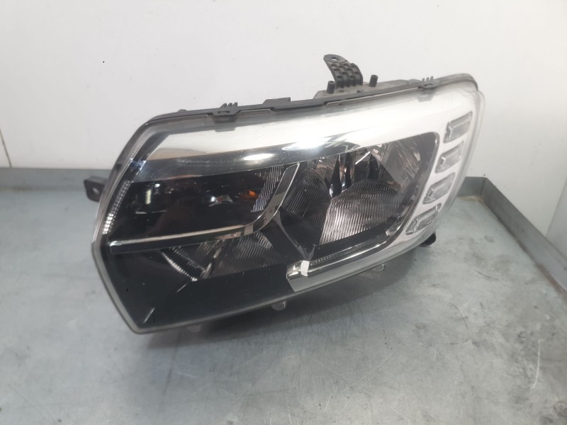 Recambio de faro izquierdo para dacia sandero ii (b8_) 1.5 blue dci 95 (b8jl) referencia OEM IAM 260603795R  