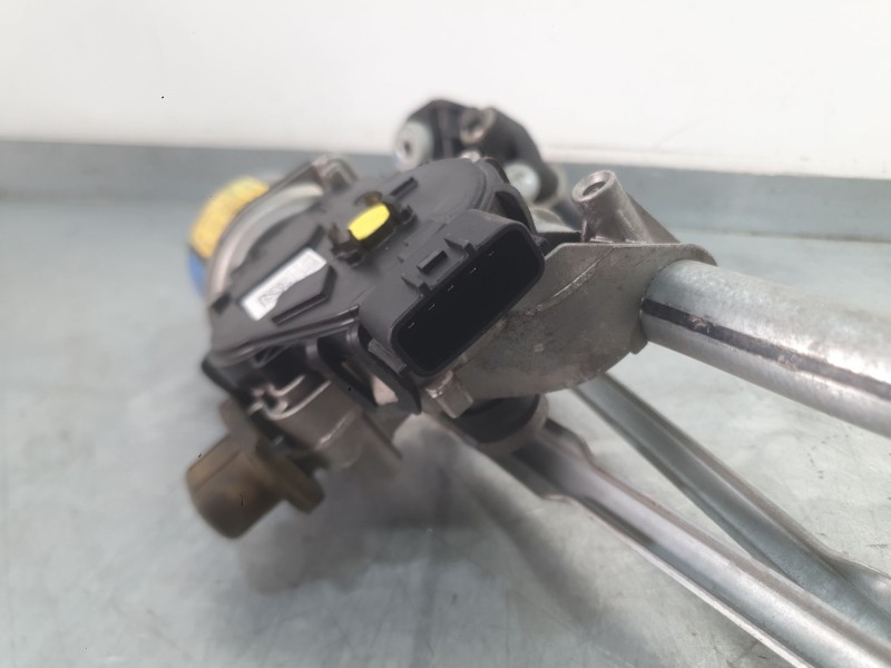 Recambio de motor limpia delantero para renault captur ii (hf_) blue dci 115 (hfad) referencia OEM IAM 288003426R  
