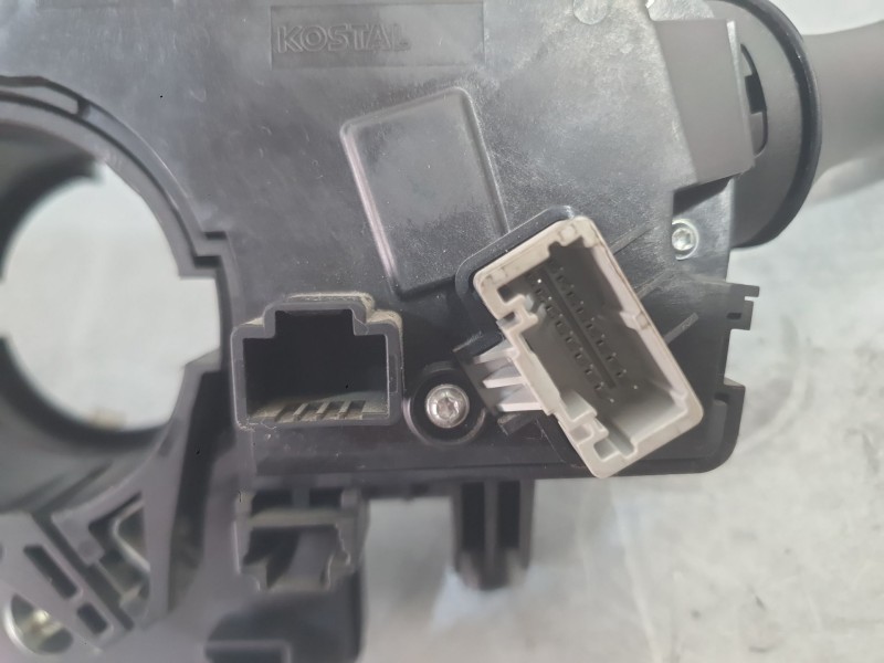 Recambio de mando luces y limpia para renault captur ii (hf_) blue dci 115 (hfad) referencia OEM IAM 255675601R  