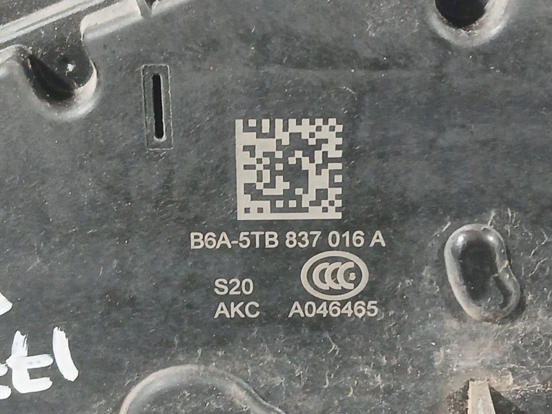 Recambio de cerradura puerta delantera derecha para seat arona (kj7, kjp) 1.0 tsi referencia OEM IAM 5TB837016A  