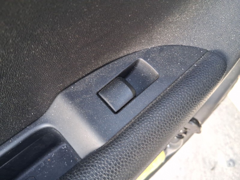 Recambio de mando elevalunas trasero izquierdo para hyundai ix20 (jc) 1.4 referencia OEM IAM 935603L000  