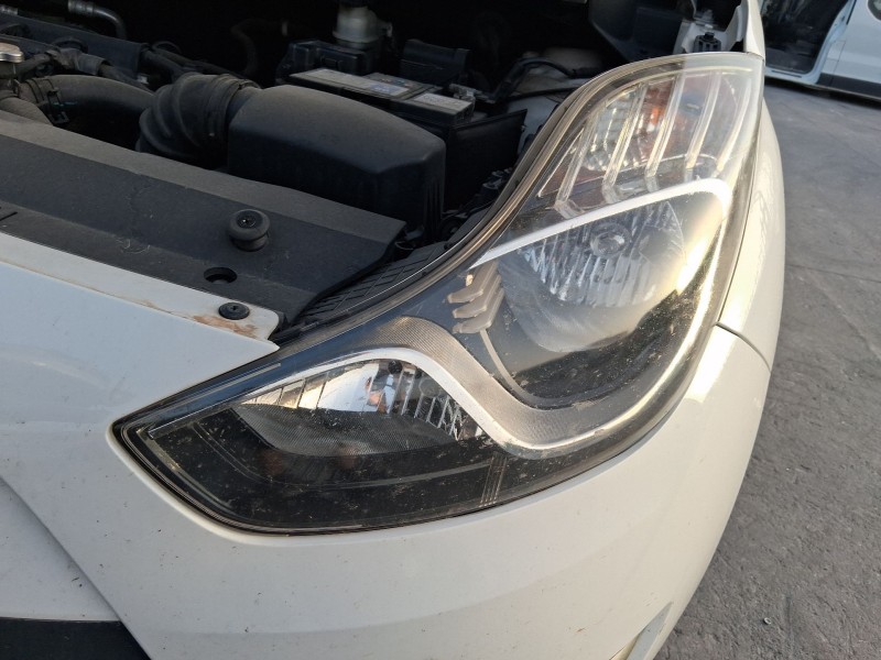 Recambio de faro izquierdo para hyundai ix20 (jc) 1.4 referencia OEM IAM 921011K000  