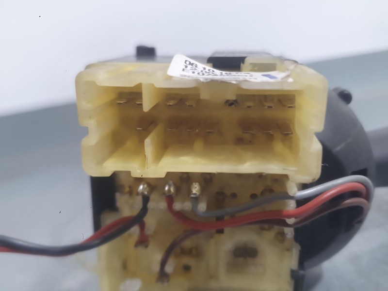 Recambio de mando intermitentes para renault trafic iii autobús (jg_) 1.6 dci 120 (jgmb) referencia OEM IAM 255408783R  25260546