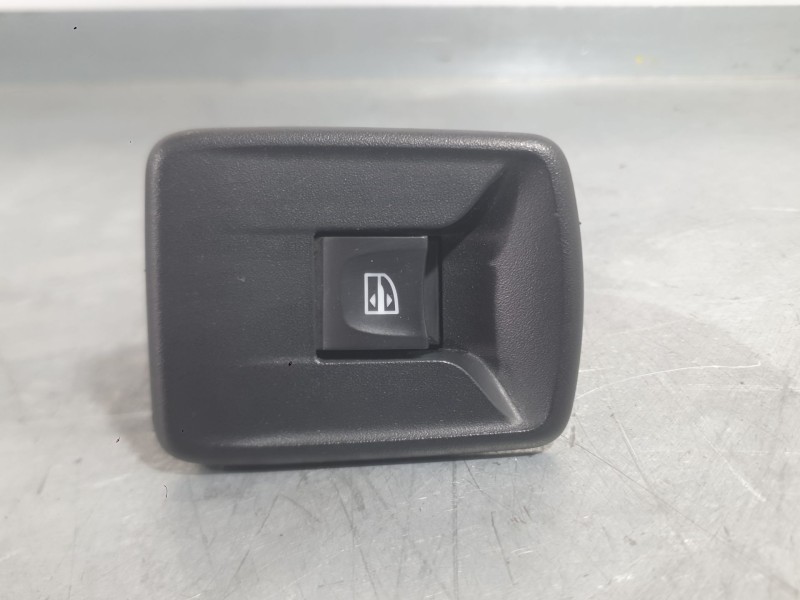 Recambio de mando elevalunas delantero derecho para renault trafic iii autobús (jg_) 1.6 dci 120 (jgmb) referencia OEM IAM 25421