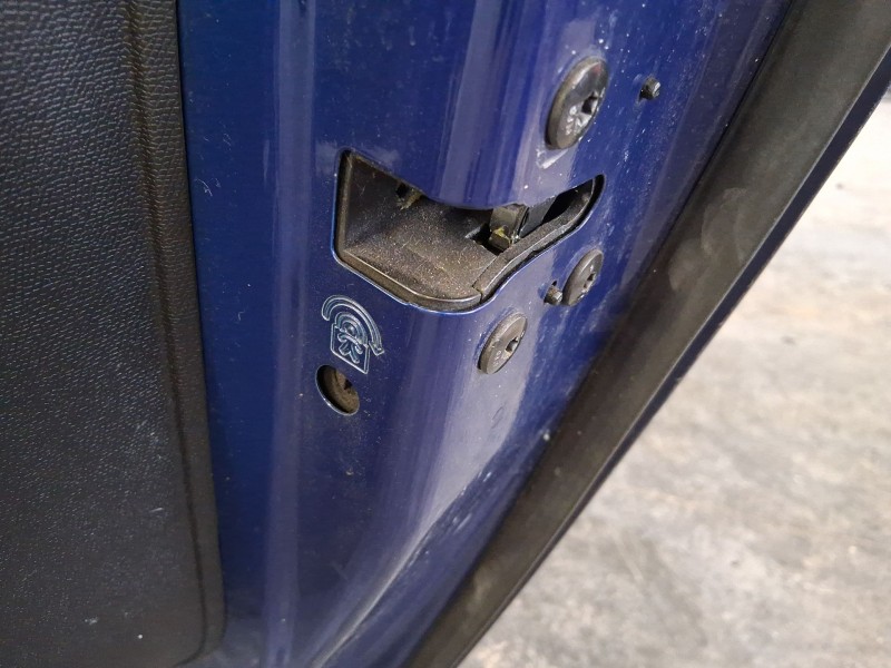 Recambio de cerradura puerta trasera derecha para peugeot 308 ii (lb_, lp_, lw_, lh_, l3_) 1.6 gt 205 referencia OEM IAM 9826111