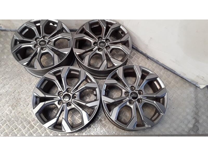 Recambio de juego llantas aluminio para ford focus iv (hn) 1.0 ecoboost referencia OEM IAM 7X17 5 TORN ET50 ALUMINIO ROZADAS ROZ
