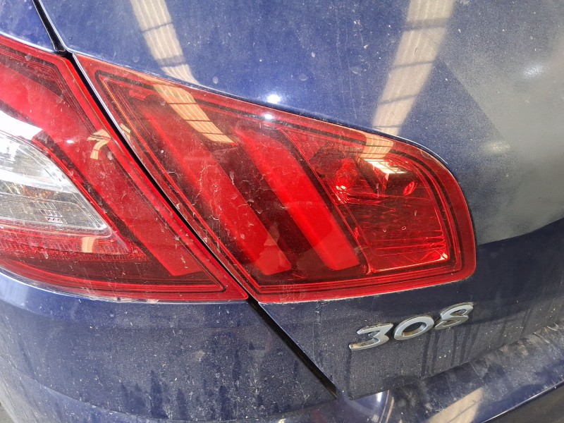 Recambio de piloto trasero izquierdo interior para peugeot 308 ii (lb_, lp_, lw_, lh_, l3_) 1.6 gt 205 referencia OEM IAM 967781