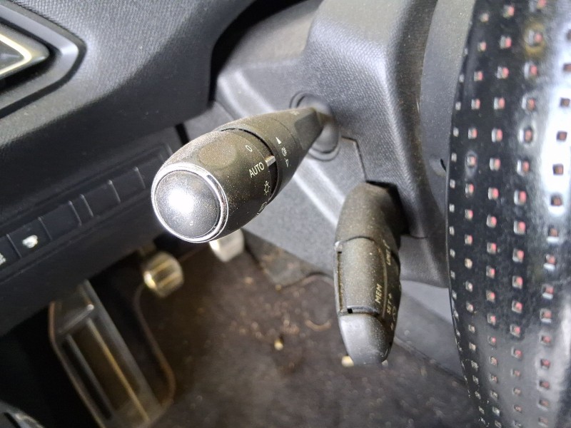 Recambio de mando luces y limpia para peugeot 308 ii (lb_, lp_, lw_, lh_, l3_) 1.6 gt 205 referencia OEM IAM 98180645ZD  