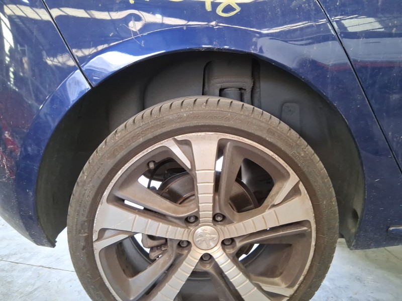 Recambio de plastico pase rueda tras. dch. para peugeot 308 ii (lb_, lp_, lw_, lh_, l3_) 1.6 gt 205 referencia OEM IAM 967726638