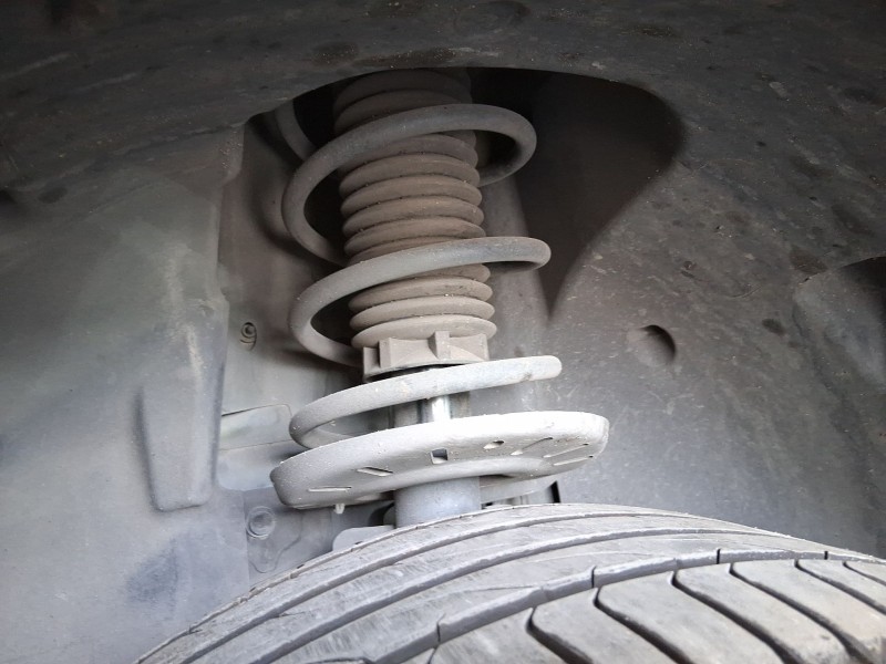 Recambio de amortiguador delantero izquierdo para peugeot 308 ii (lb_, lp_, lw_, lh_, l3_) 1.6 gt 205 referencia OEM IAM 1628565