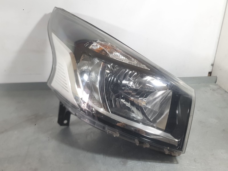 Recambio de faro derecho para renault trafic iii autobús (jg_) 1.6 dci 120 (jgmb) referencia OEM IAM 260101161R  