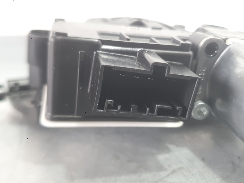 Recambio de elevalunas trasero derecho para skoda fabia iv (pj3) 1.0 tsi referencia OEM IAM 6VA839462  