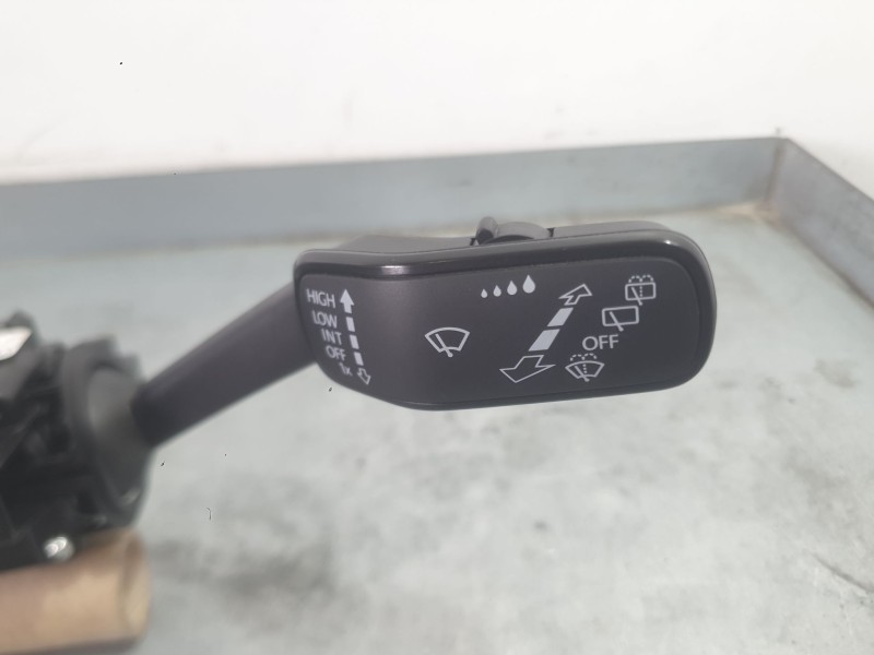 Recambio de mando luces y limpia para skoda fabia iv (pj3) 1.0 tsi referencia OEM IAM 2Q0953502LIGI  