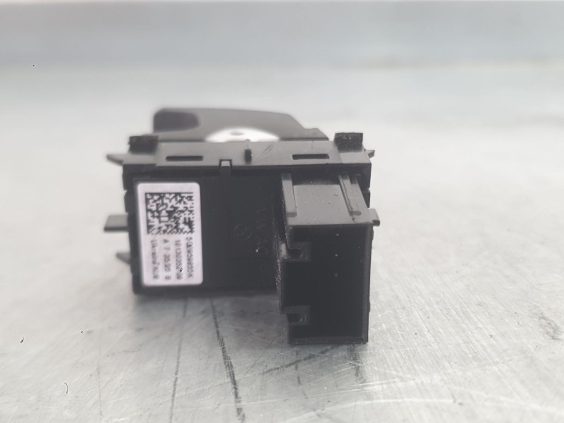 Recambio de mando elevalunas trasero derecho para skoda fabia iv (pj3) 1.0 tsi referencia OEM IAM 5G0959855KWHS  