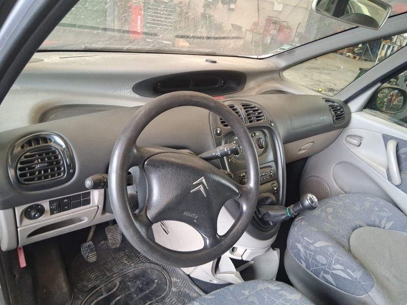 citroën xsara picasso (n68) del año 2004
