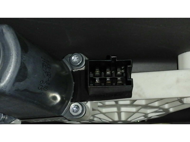 Recambio de elevalunas trasero derecho para mercedes-benz clase a (w169) a 150 (169.031) referencia OEM IAM A1697301479 6 PINS E