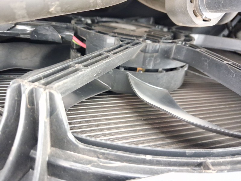 Recambio de electroventilador para volkswagen golf vii (5g1, bq1, be1, be2) 1.0 tsi referencia OEM IAM 5Q0121205AP  
