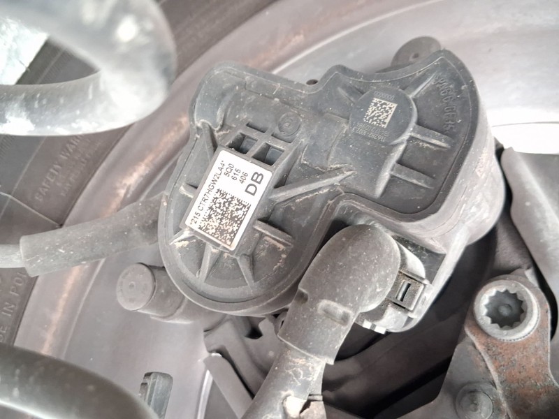 Recambio de pinza freno trasera derecha para volkswagen golf vii (5g1, bq1, be1, be2) 1.0 tsi referencia OEM IAM 8V0615424D  