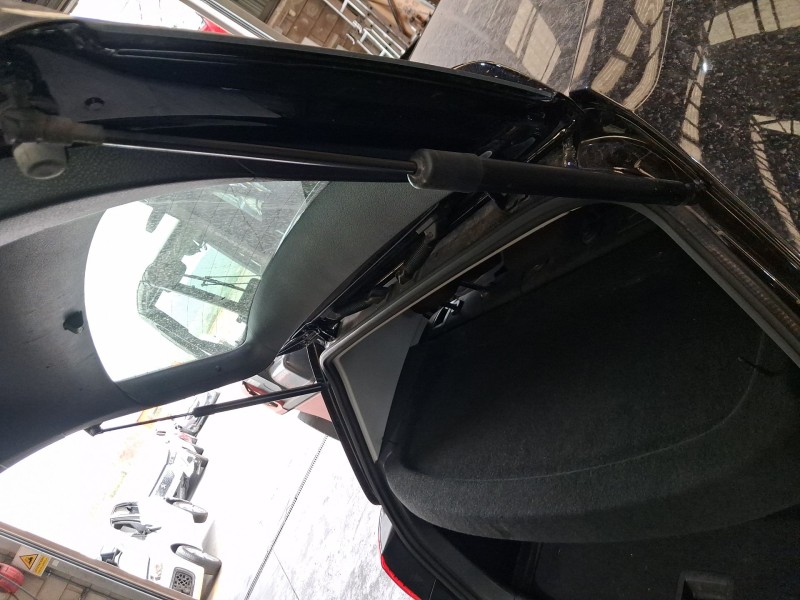Recambio de amortiguadores maletero / porton para volkswagen golf vii (5g1, bq1, be1, be2) 1.0 tsi referencia OEM IAM 5G6827550G