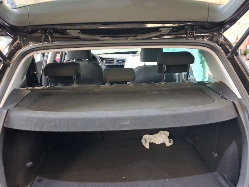 Recambio de bandeja trasera para volkswagen golf vii (5g1, bq1, be1, be2) 1.0 tsi referencia OEM IAM 5G6867769GEH8  