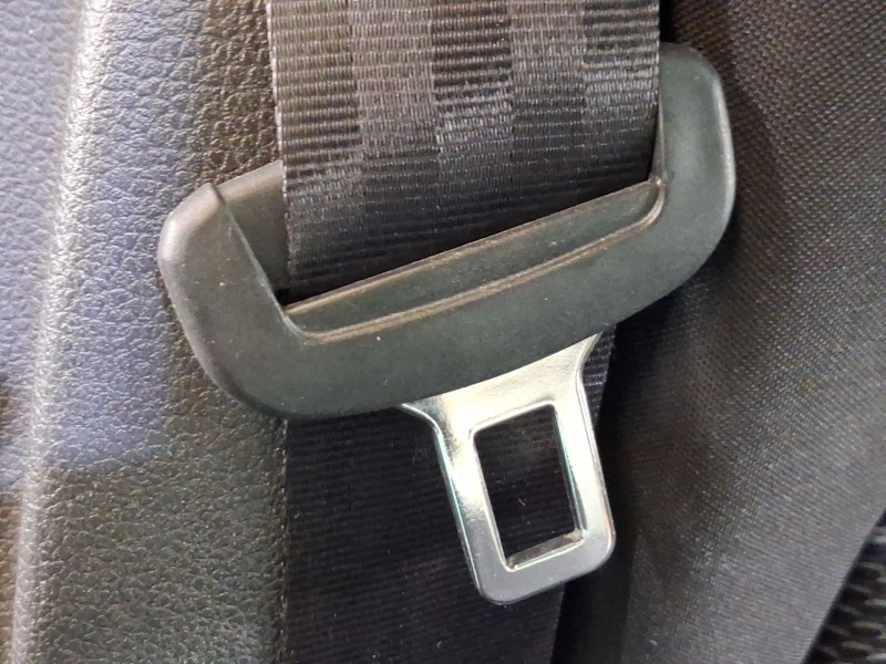 Recambio de cinturon seguridad trasero derecho para volkswagen golf vii (5g1, bq1, be1, be2) 1.0 tsi referencia OEM IAM 5G085780
