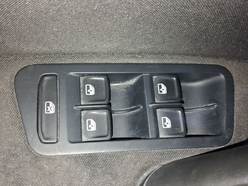 Recambio de mando elevalunas delantero izquierdo para volkswagen golf vii (5g1, bq1, be1, be2) 1.0 tsi referencia OEM IAM 5G0959