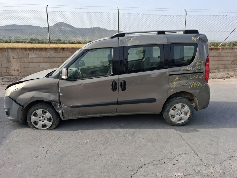 opel combo tour (x12) del año 2012
