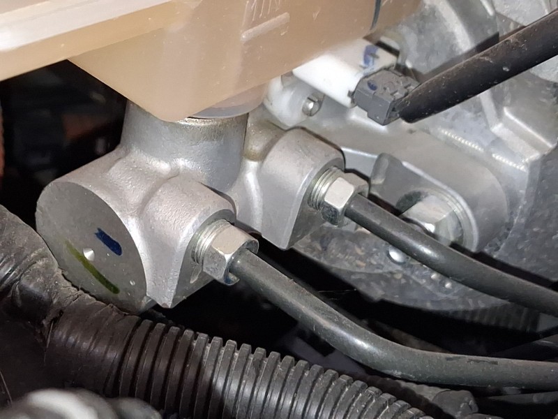 Recambio de bomba freno para nissan leaf (ze1) electric referencia OEM IAM 460075SR9C  