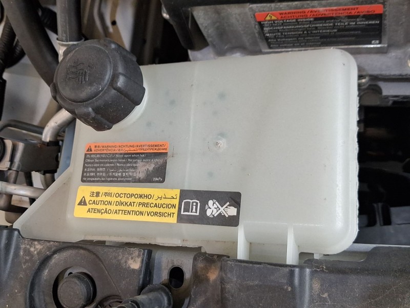 Recambio de deposito expansion para nissan leaf (ze1) electric referencia OEM IAM 217105SH0A  