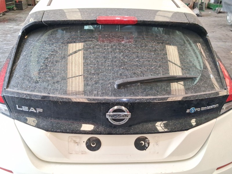 Recambio de porton trasero para nissan leaf (ze1) electric referencia OEM IAM K0A0M5SHAB  