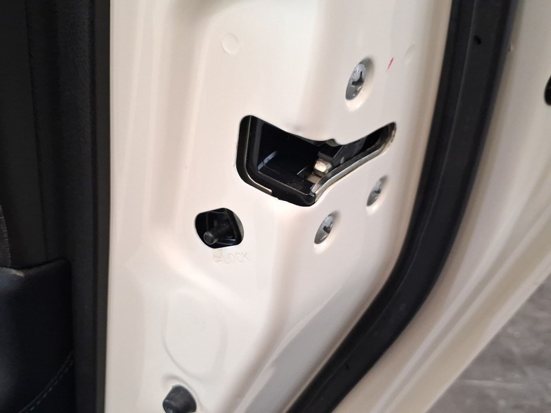 Recambio de cerradura puerta trasera derecha para nissan leaf (ze1) electric referencia OEM IAM 825003NL1A  