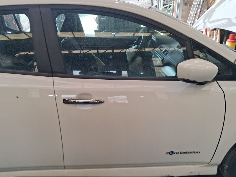 Recambio de puerta delantera derecha para nissan leaf (ze1) electric referencia OEM IAM H0A0M5SLBA  