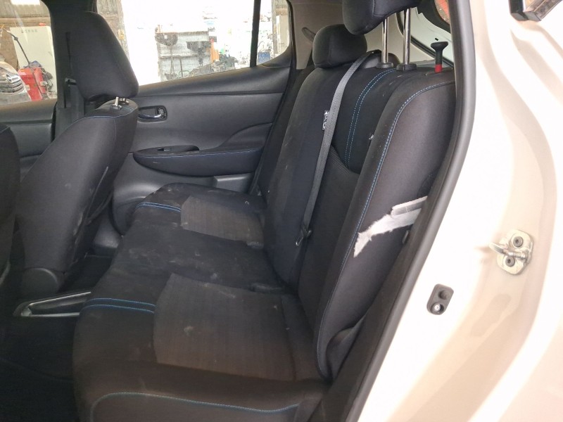 Recambio de asientos traseros para nissan leaf (ze1) electric referencia OEM IAM   