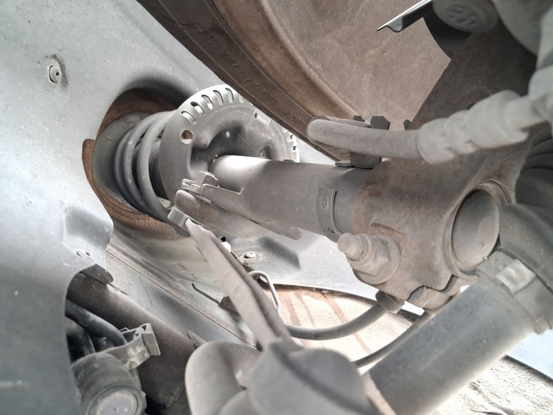 Recambio de amortiguador delantero izquierdo para volkswagen polo v (6r1, 6c1) 1.6 tdi referencia OEM IAM 6R0413031BR  