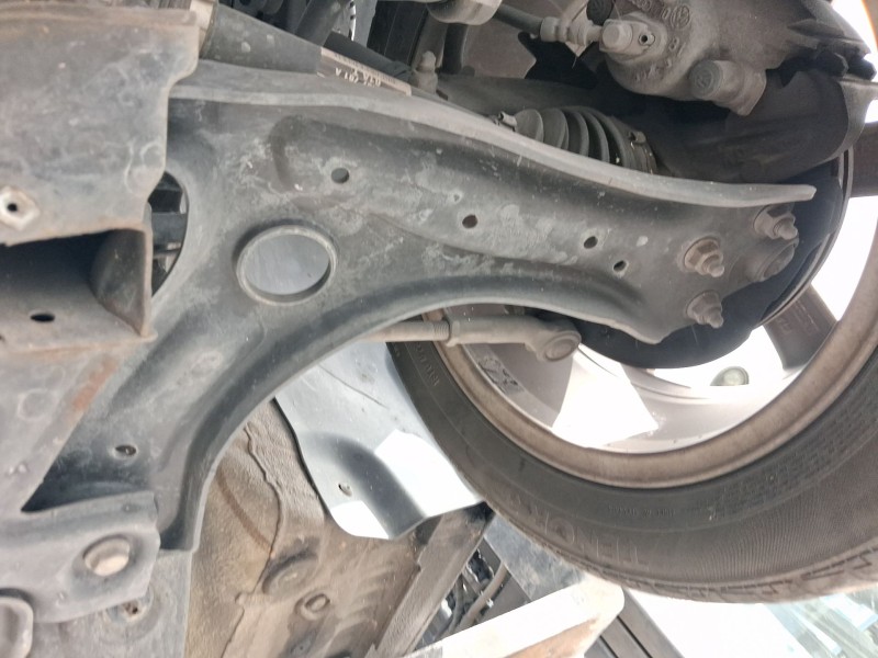 Recambio de brazo suspension inferior delantero izquierdo para volkswagen polo v (6r1, 6c1) 1.6 tdi referencia OEM IAM 6R0407151