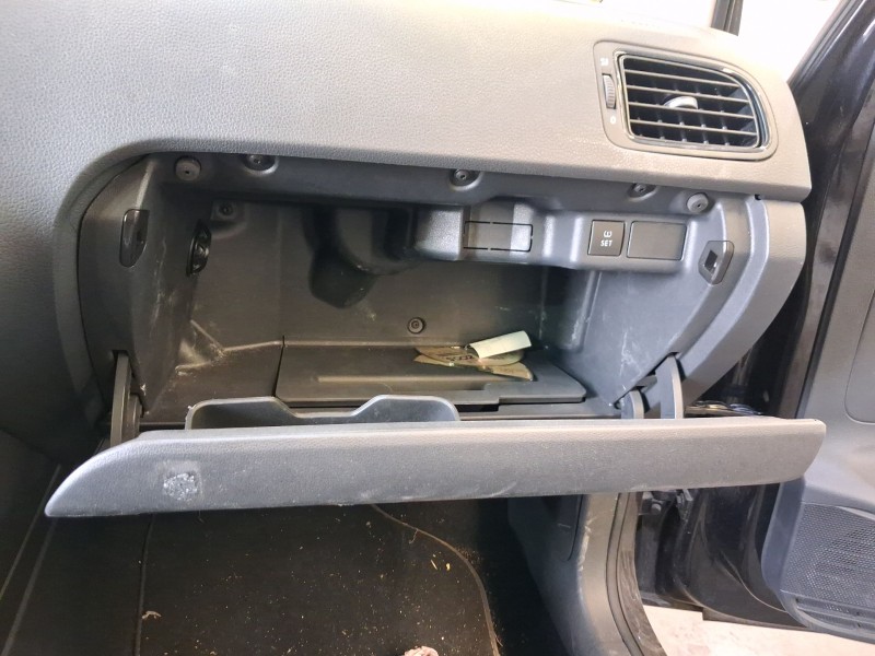 Recambio de guantera para volkswagen polo v (6r1, 6c1) 1.6 tdi referencia OEM IAM 6R1857101MEH6  