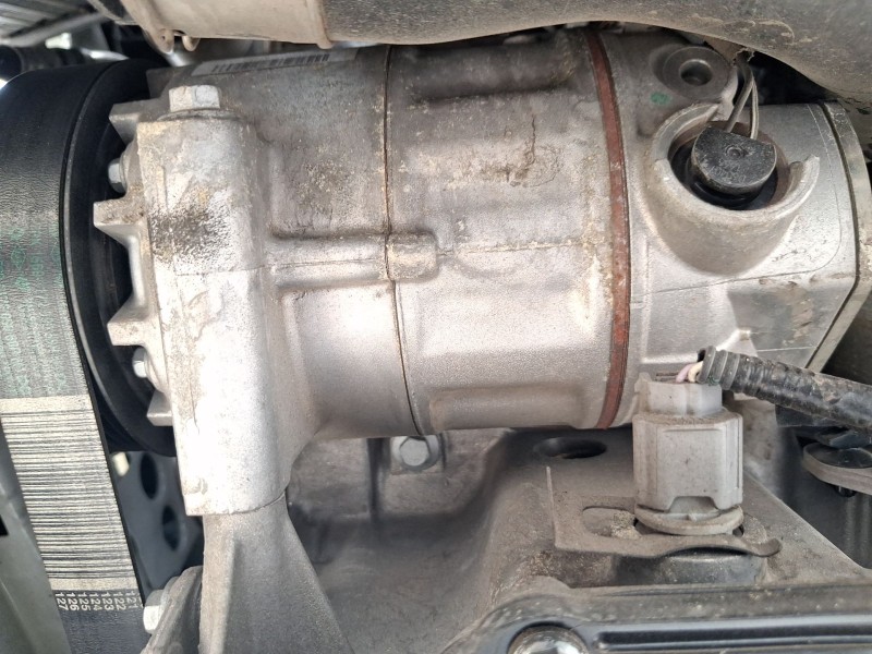 Recambio de compresor aire acondicionado para renault clio iv (bh_) 0.9 tce 90 referencia OEM IAM 926000217R  