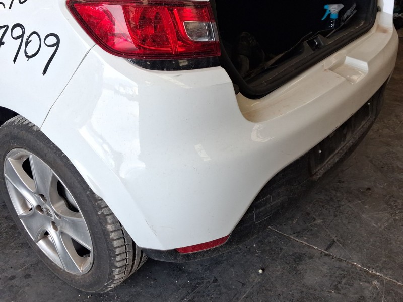 Recambio de paragolpes trasero para renault clio iv (bh_) 0.9 tce 90 referencia OEM IAM 850126718R  