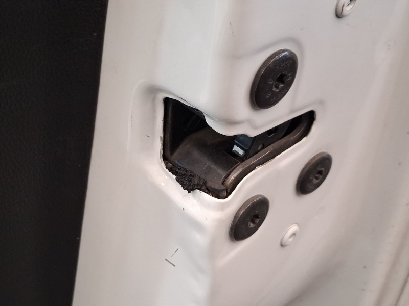 Recambio de cerradura puerta delantera derecha para renault clio iv (bh_) 0.9 tce 90 referencia OEM IAM 805021989R  