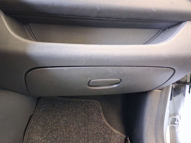 Recambio de guantera para renault clio iv (bh_) 0.9 tce 90 referencia OEM IAM 681085851R  