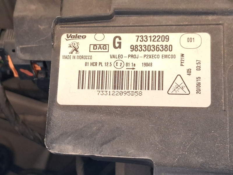 Recambio de faro izquierdo para peugeot 2008 ii (ud_, us_, uy_, uj_, ur_, uc_) e-2008 referencia OEM IAM 9833036380  