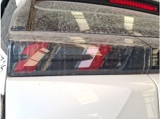 Recambio de piloto trasero izquierdo interior para peugeot 2008 ii (ud_, us_, uy_, uj_, ur_, uc_) e-2008 referencia OEM IAM 9825